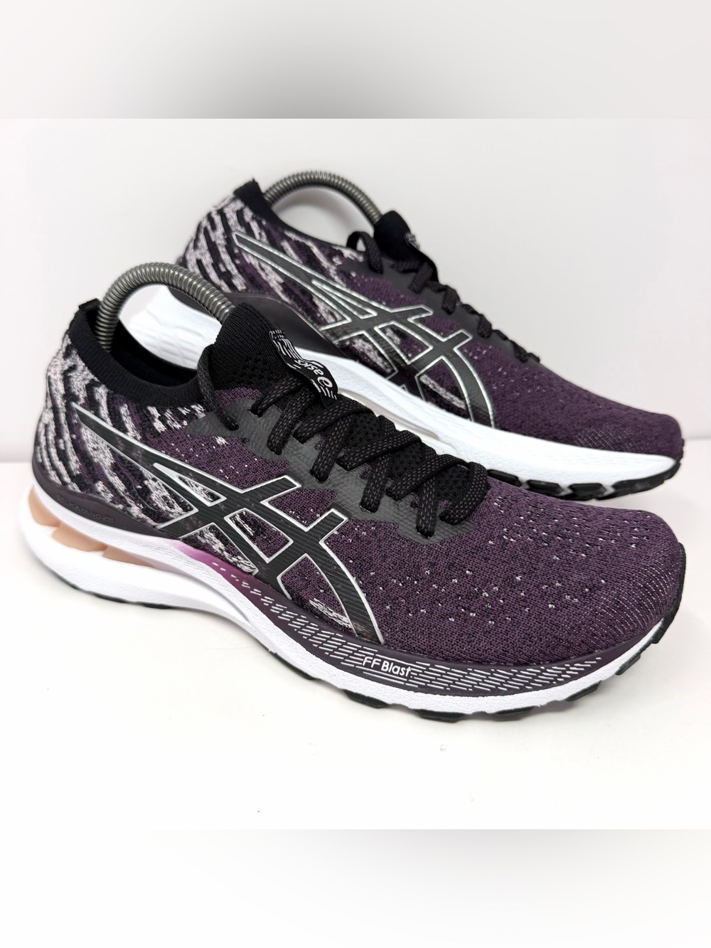 ASICS Women’s Gel Kayano 28 Running Shoes Sz 9 Deep Plum Black Sneakers 1012B126